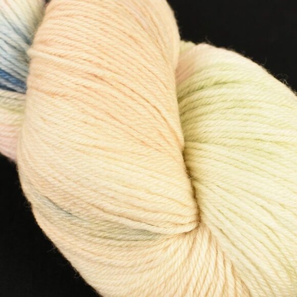 Skein Australia Top Draw Sock Yarn Superwash Merino Nylon Hand Dyed Hike - Picture 2 of 3
